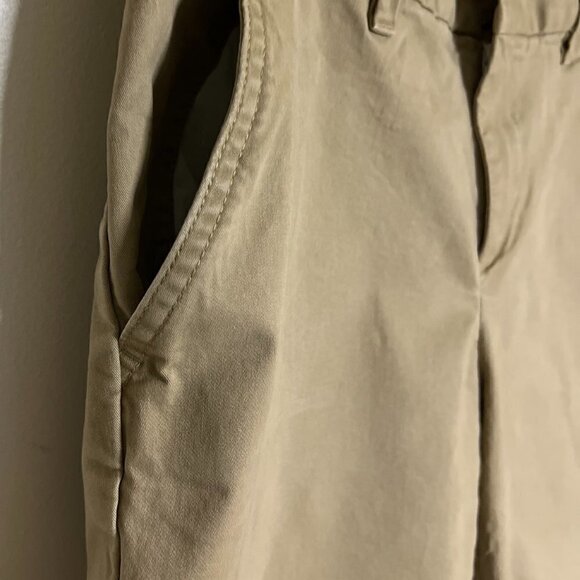 Tommy Hilfiger Chino Shorts in Khaki Color Size 8 - Picture 2 of 6